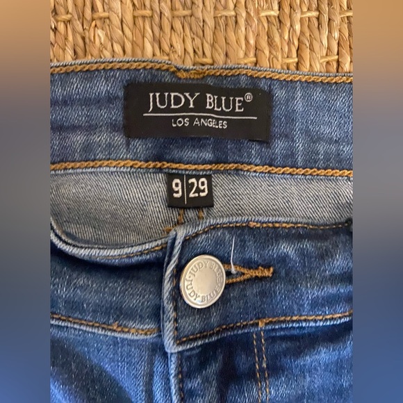JUDY BLUE ALERT! Straight Leg Jeans - Picture 3 of 8